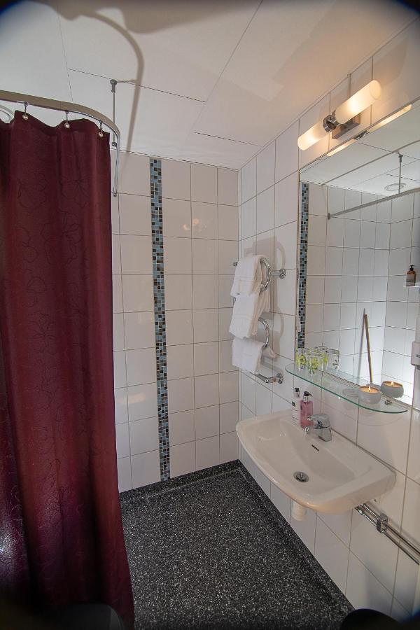 Hotell Station Skinnskatteberg Esterno foto
