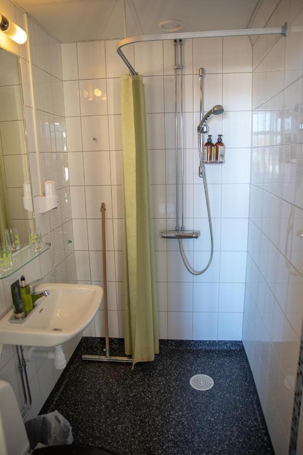 Hotell Station Skinnskatteberg Esterno foto
